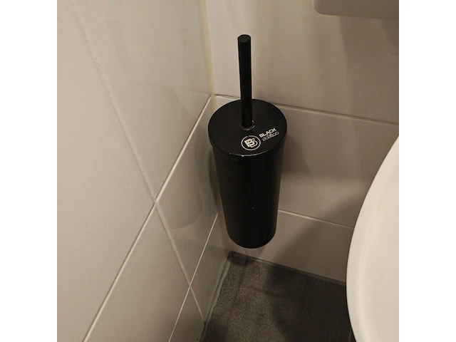 Toilet garnituur - afbeelding 6 van  7