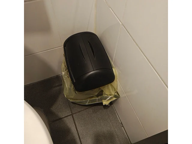 Toilet garnituur - afbeelding 7 van  7