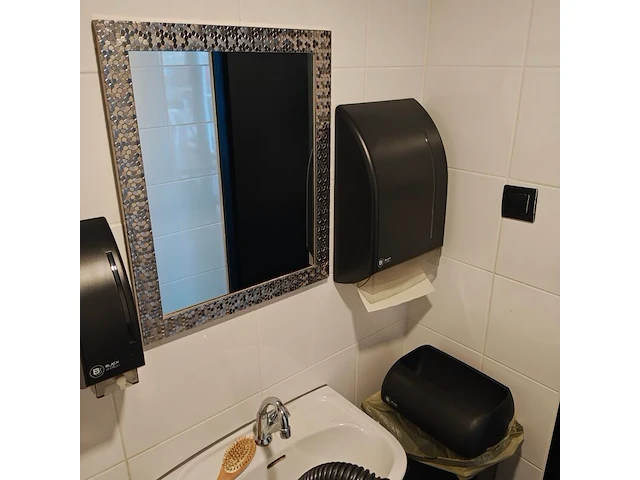Toilet garnituur - afbeelding 1 van  1