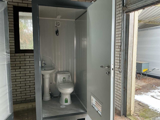Toilet unit sanitairunit - afbeelding 8 van  9