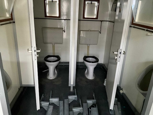 Toilet unit - afbeelding 10 van  10