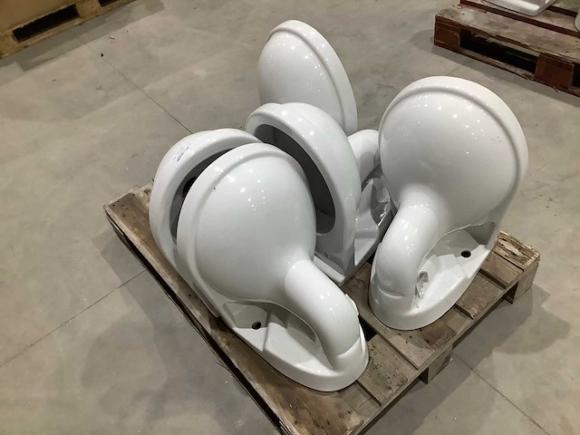 Toilet - afbeelding 1 van  3