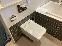 Toilet - afbeelding 1 van  4