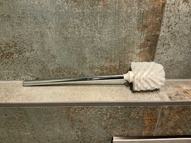 Toiletborstel en toiletrolhouder - afbeelding 5 van  5