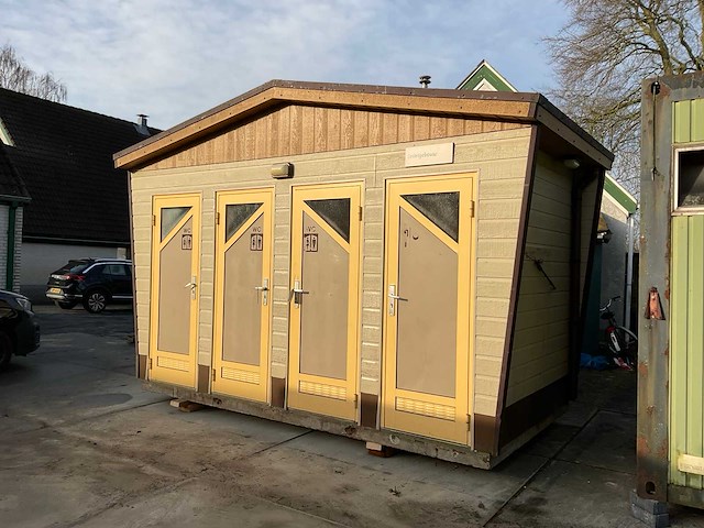 Toiletgebouw - afbeelding 2 van  5