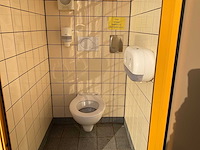 Toiletgebouw - afbeelding 4 van  5