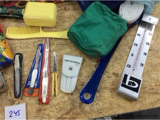 Toiletgerief divers - afbeelding 3 van  3