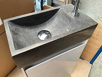 Toiletmeubel met hardsteen fontein en kraan - afbeelding 2 van  8