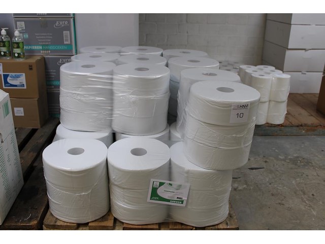 Toiletpapier maxi jumbo op pallet. totaal 66 rollen. - afbeelding 1 van  3