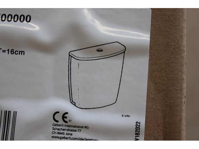 Toiletpot met spoelbak en bril. - afbeelding 2 van  2