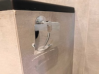 Toiletrolhouder, reserverolhouder en toiletborstel - afbeelding 3 van  4