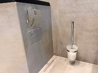 Toiletrolhouder, reserverolhouder en toiletborstel