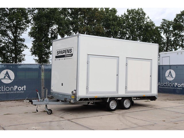 Toiletwagen peters ppt 2000kg 2011 - afbeelding 1 van  1