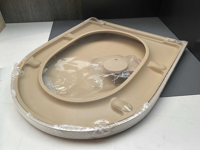 Toiletzitting duroplast softclose en uitneembaar mat beige - afbeelding 3 van  3