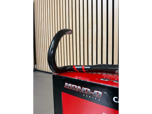 Token - tk9733 - carbon stuurbocht - afbeelding 2 van  4