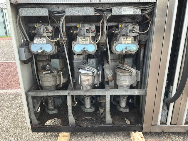 Tokheim diesel/benzine pomp - afbeelding 5 van  16