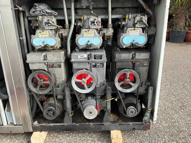 Tokheim diesel/benzine pomp - afbeelding 7 van  16