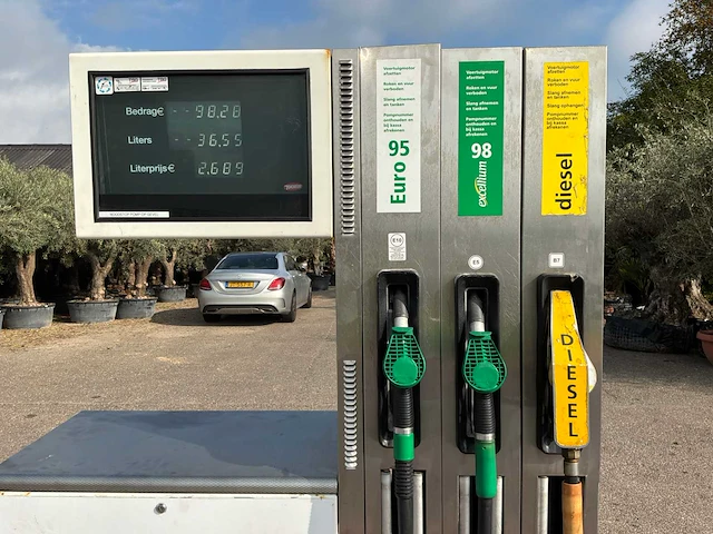 Tokheim diesel/benzine pomp - afbeelding 2 van  17
