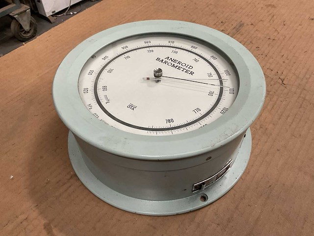 Tokyo ota aneroid vintage marine barometer - afbeelding 1 van  3