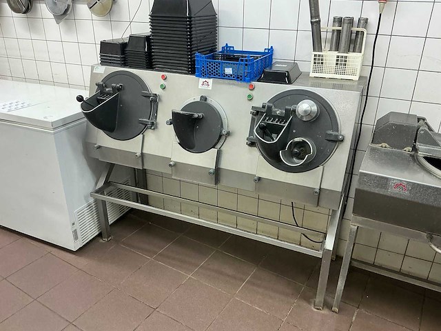 Tolkamp - 3-kopsgroentensnijmachine - afbeelding 1 van  7