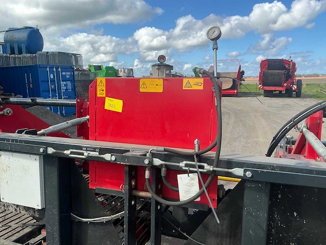 Tolmac mt 14-90 front aardappelrooier - afbeelding 12 van  17