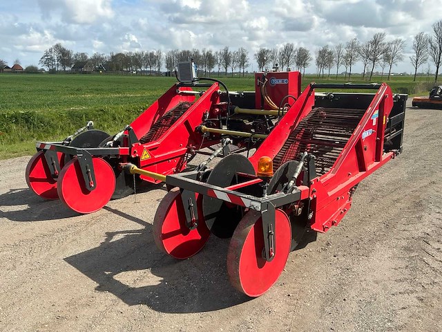 Tolmac mt 14-90 front aardappelrooier - afbeelding 1 van  17