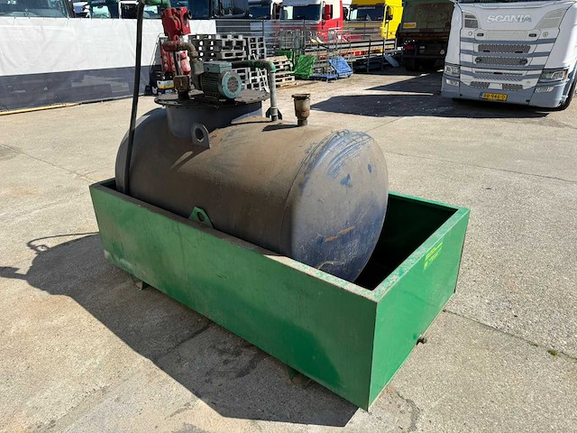 Tolsma 1200 l tankstationapparatuur - afbeelding 13 van  13