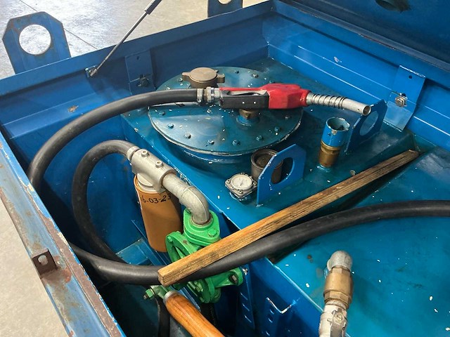 Tolsma 217 diesel tank tankstationapparatuur 0,4 m3 - afbeelding 10 van  11