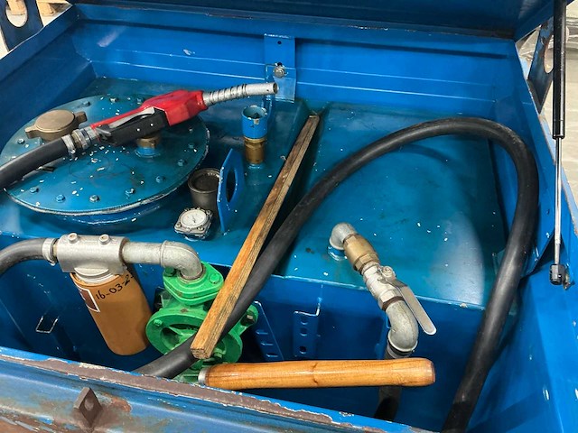 Tolsma 217 diesel tank tankstationapparatuur 0,4 m3 - afbeelding 11 van  11