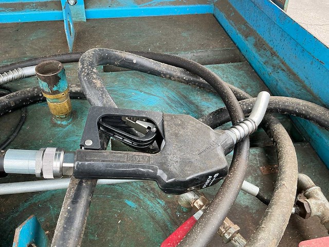 Tolsma diesel opslagtank - afbeelding 2 van  14