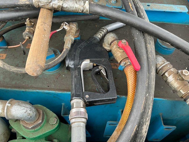 Tolsma diesel opslagtank - afbeelding 7 van  8