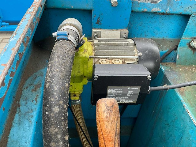 Tolsma diesel opslagtank - afbeelding 9 van  9