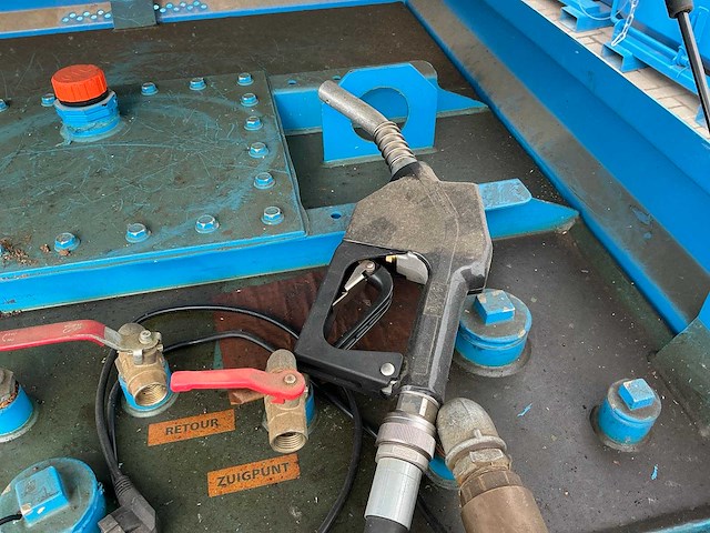 Tolsma diesel opslagtank - afbeelding 7 van  8