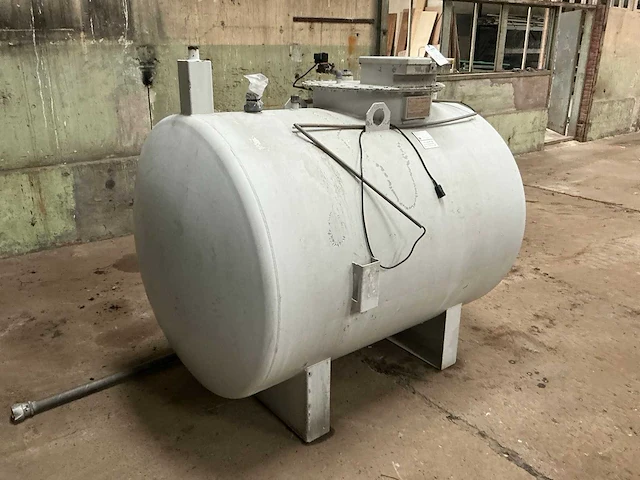 Tolsma horizontale opslagtank - afbeelding 2 van  7