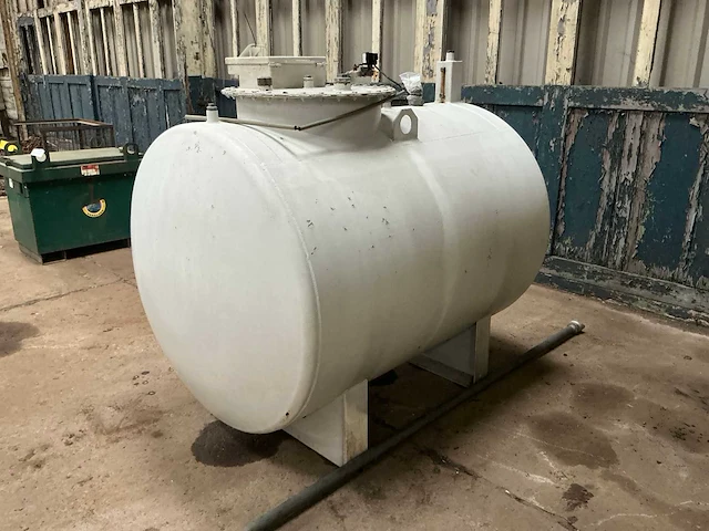 Tolsma horizontale opslagtank - afbeelding 3 van  7