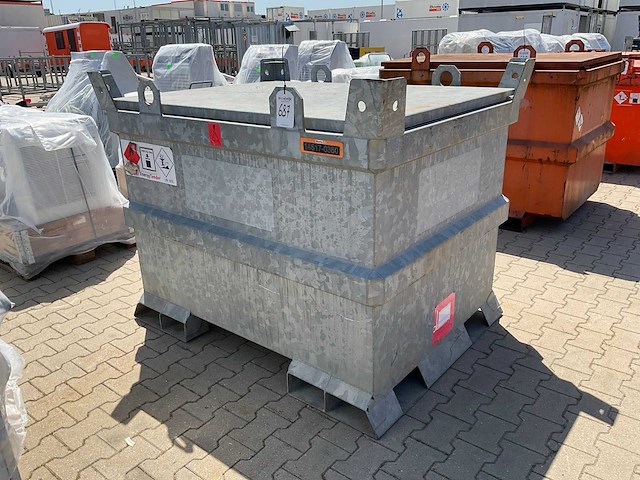 Tolsma ibc container brandstof opslagtank - afbeelding 1 van  12