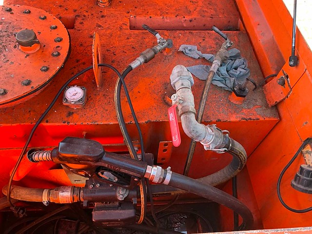 Tolsma ibc container brandstof opslagtank - afbeelding 6 van  9