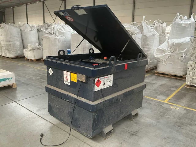 Tolsma tankbouw 995 liter kiwa brandstoftank met pomp en afgiftepistool - afbeelding 4 van  18