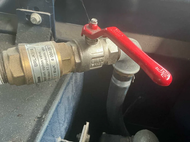Tolsma tankbouw 995 liter kiwa brandstoftank met pomp en afgiftepistool - afbeelding 7 van  18