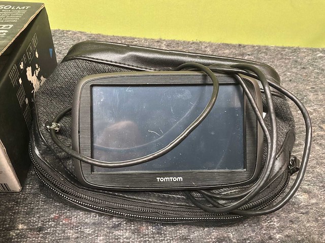 Tom tom / garmin navigatie (2x) - afbeelding 3 van  6