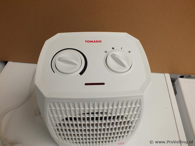 Tomado kachel - afbeelding 2 van  2