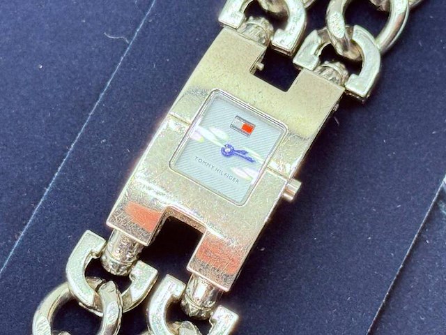 Tommy hilfiger f80132 horloge - afbeelding 3 van  9