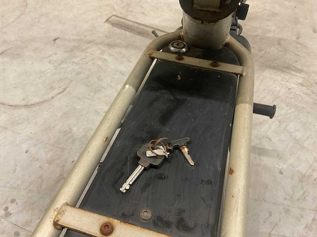 Tomos packe’r e-start brommer - afbeelding 4 van  12