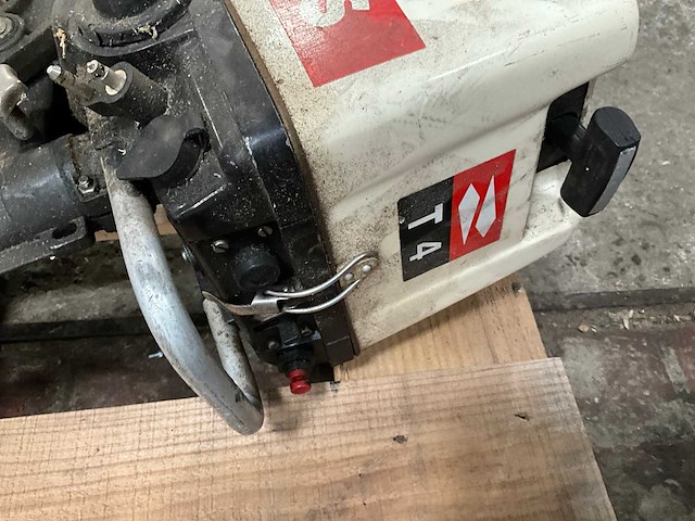 Tomos t4 buitenboordmotor - afbeelding 3 van  6