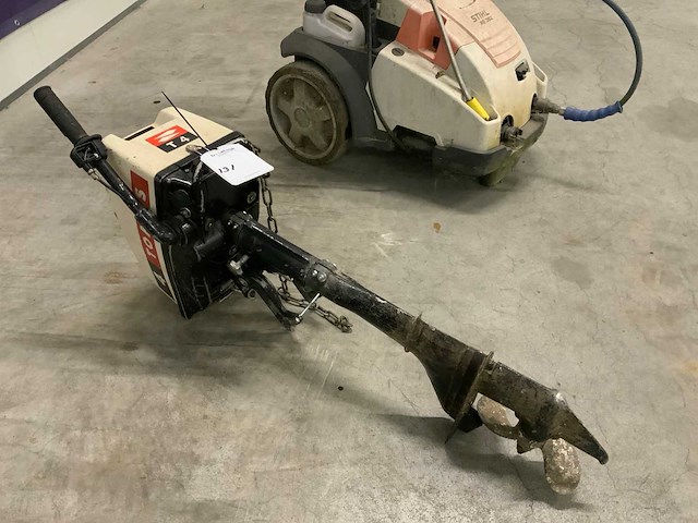 Tomos t4 buitenboordmotor - afbeelding 2 van  3