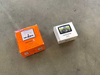 Tomtom navigatie systeem (2x) - afbeelding 1 van  2