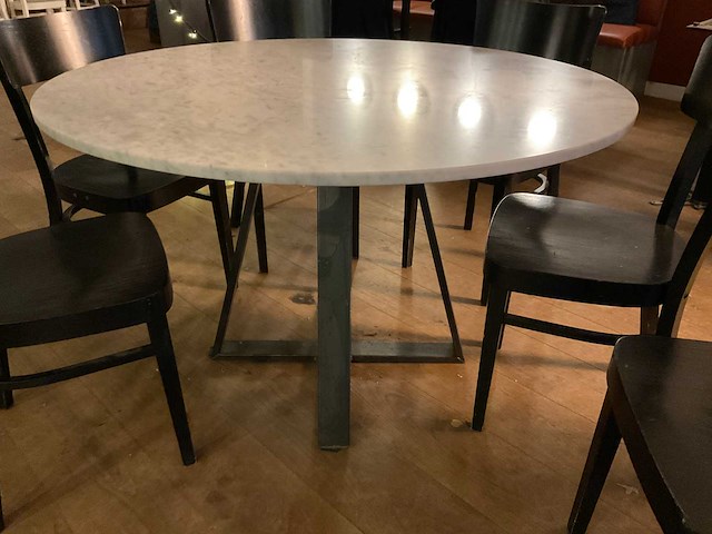 Ton eetkamertafel en 6 stoelen - afbeelding 5 van  8
