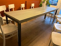 Ton restauranttafel en -stoelen - afbeelding 3 van  16