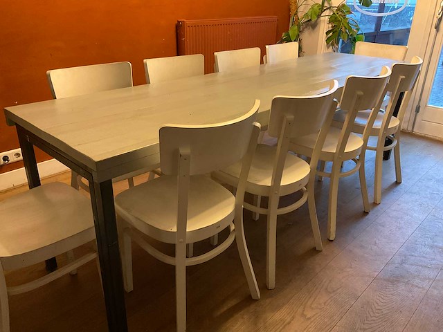 Ton restauranttafel en -stoelen - afbeelding 6 van  16
