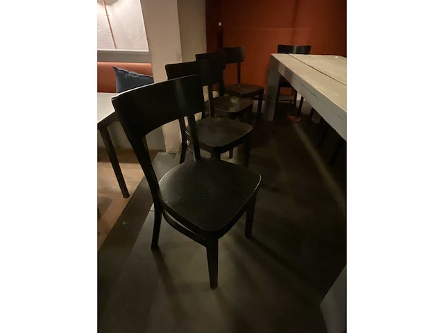 Ton restauranttafel en -stoelen - afbeelding 3 van  18